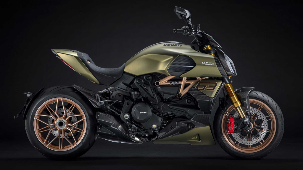 2021-ducati-diavel-1260-lamborghini-lg